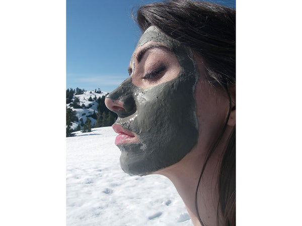 Activated Charcoal Mud Mask